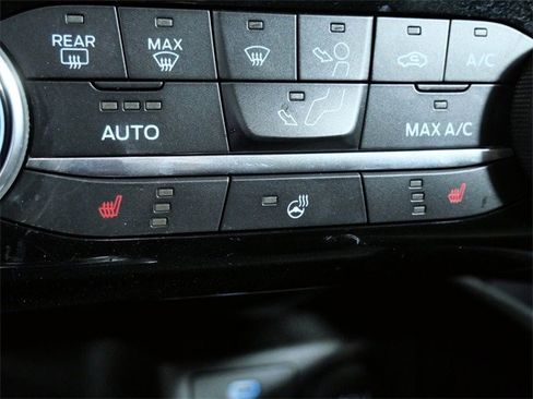 Certified 2022 Ford Escape SE w/ Cold Weather Package image 23