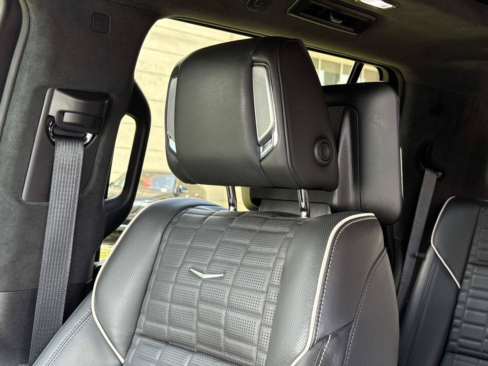 Used 2024 Cadillac Escalade V w/ LPO, ONYX Package AWD/4WD image 25