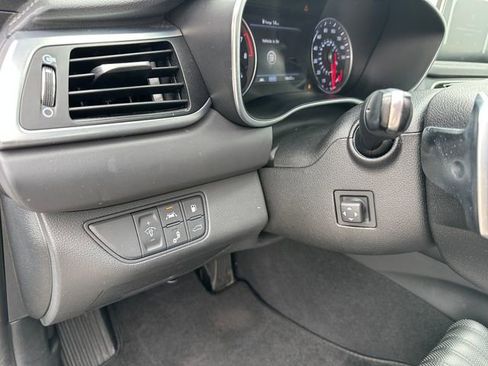 Used 2021 Genesis G70 2.0T w/ Elite Package image 20