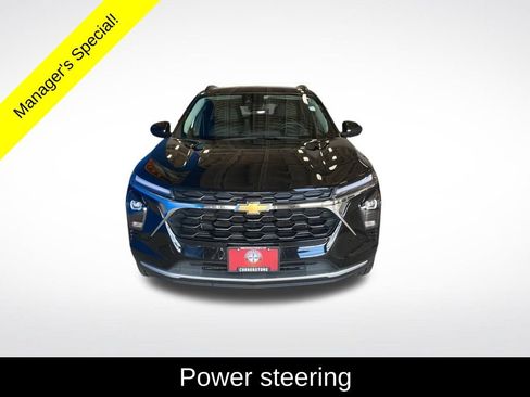 Used 2025 Chevrolet Trax LT w/ LT Convenience Package FWD image 14