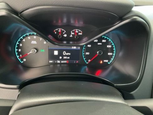 Used 2022 Chevrolet Colorado Z71 image 9