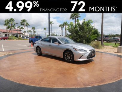 Used 2025 Lexus ES 300h w/ Premium Package