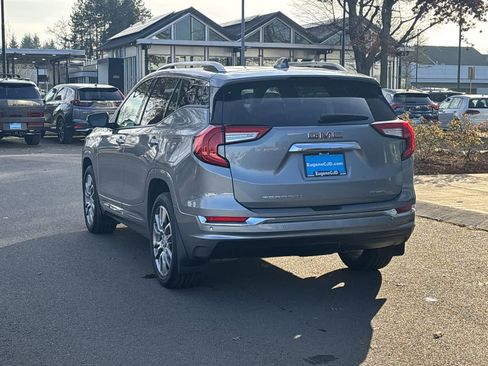 Used 2023 GMC Terrain Denali w/ Denali Premium Package image 3