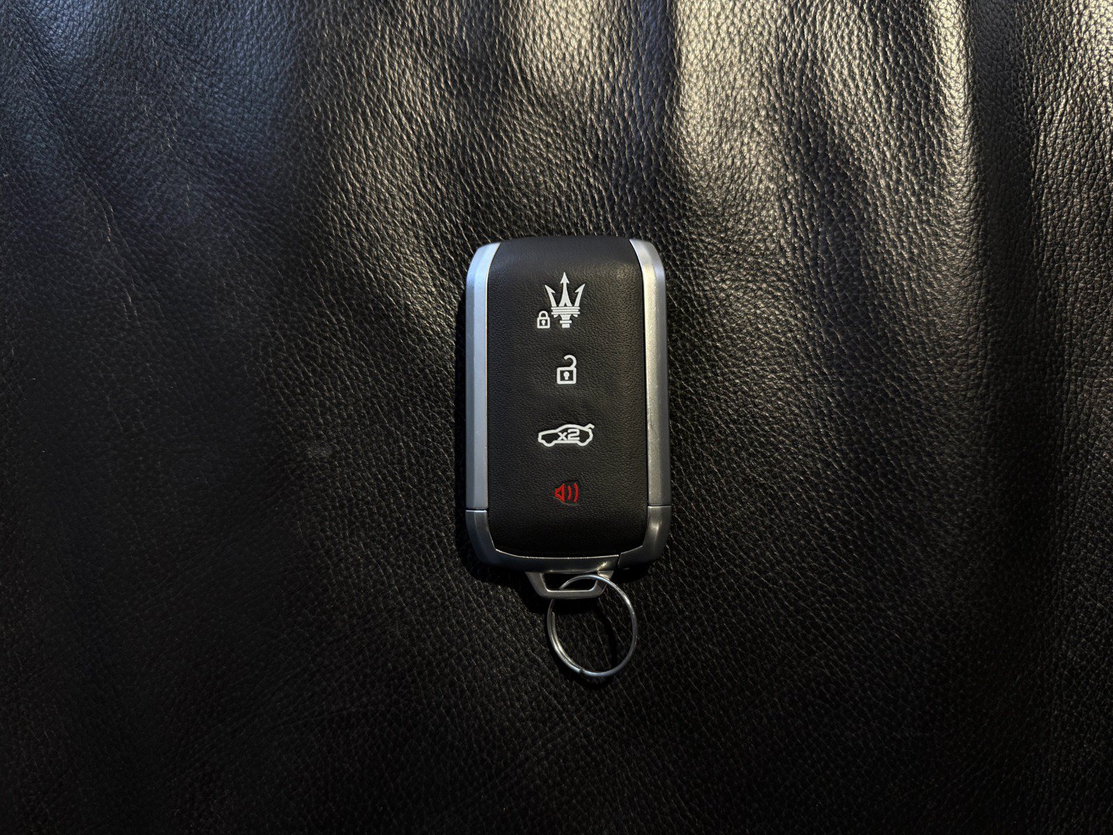 Used 2023 Maserati MC20 Coupe RWD image 40
