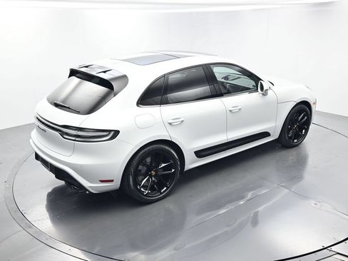 Certified 2026 Porsche Macan GTS AWD/4WD image 43