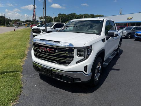 Used 2024 GMC Sierra 1500 SLT w/ SLT Premium Plus Package AWD/4WD image 1