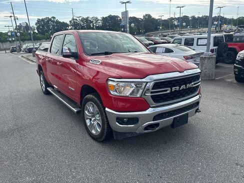 Used 2022 RAM 1500 Big Horn AWD/4WD image 3