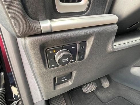 Used 2025 Ford Expedition Max Active image 30