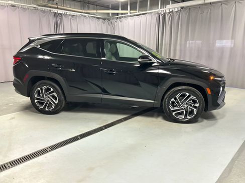 New 2026 Hyundai Tucson Limited image 8