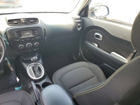 Used 2016 Kia Soul + w/ Designer's Package FWD image 17