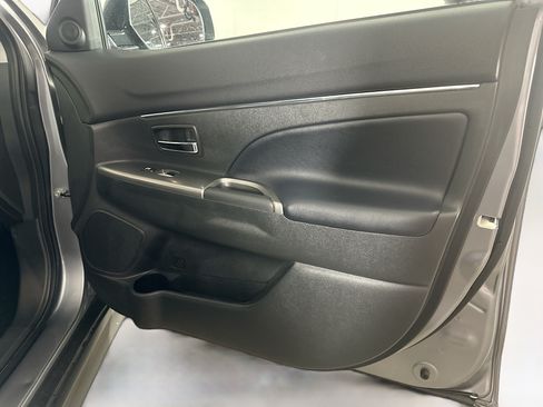 Used 2024 Mitsubishi Outlander Sport AWD image 30