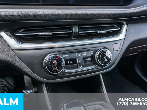 Used 2024 Buick Envista Preferred FWD image 42
