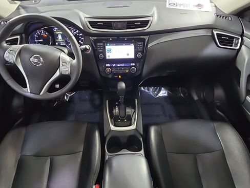 Used 2016 Nissan Rogue SL w/ SL Premium Package image 34