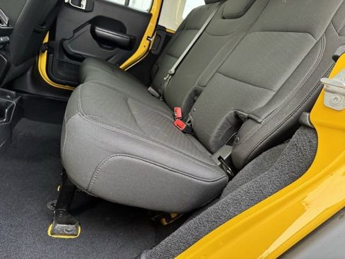 Used 2019 Jeep Wrangler Unlimited Sport S image 10