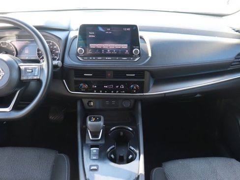 Used 2024 Nissan Rogue SV image 13