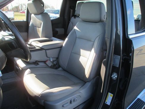 Used 2019 GMC Sierra 1500 SLT image 16