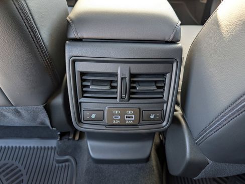 New 2026 Subaru Outback Limited w/ Premium/Limited Package image 9