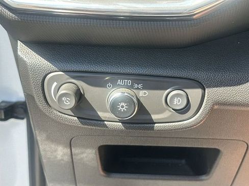 Used 2022 Chevrolet TrailBlazer LT w/ Convenience Package image 18