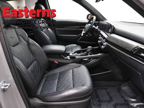 Used 2024 Kia Telluride SX Prestige X-Pro AWD/4WD image 25