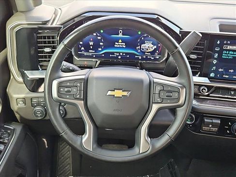 Certified 2025 Chevrolet Silverado 2500 LTZ AWD/4WD image 14