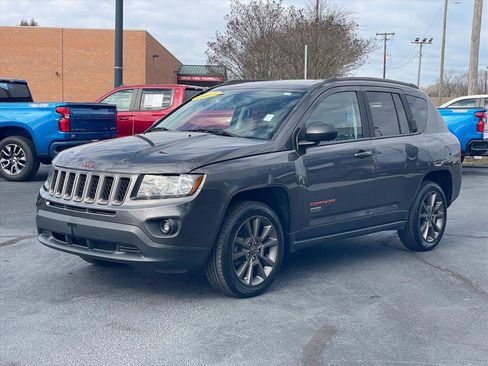 Used 2017 Jeep Compass 75th Anniversary w/ Power Value Group image 3