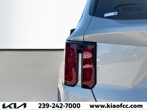 New 2026 Kia Sorento LX image 10