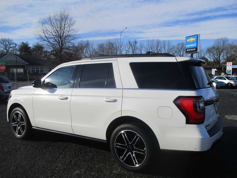 Used 2020 Ford Expedition Limited w/ Equipment Group 303A image 3