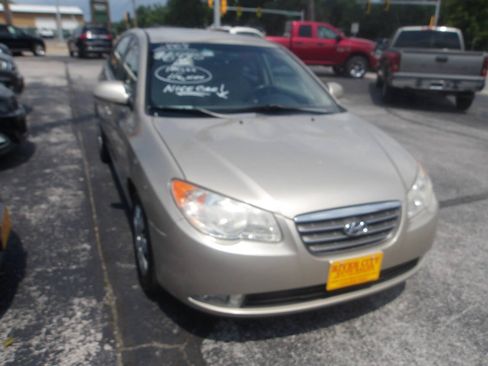 Used 2008 Hyundai Elantra GLS FWD image 1