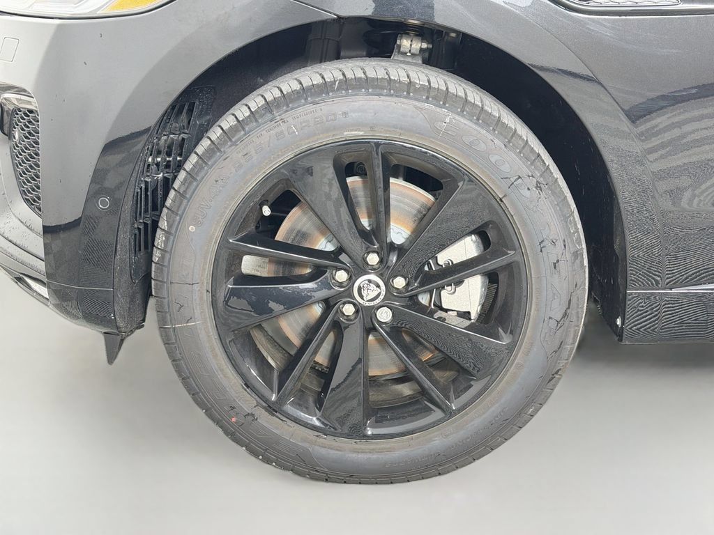 New 2026 Jaguar F-PACE R-Dynamic S AWD/4WD image 33