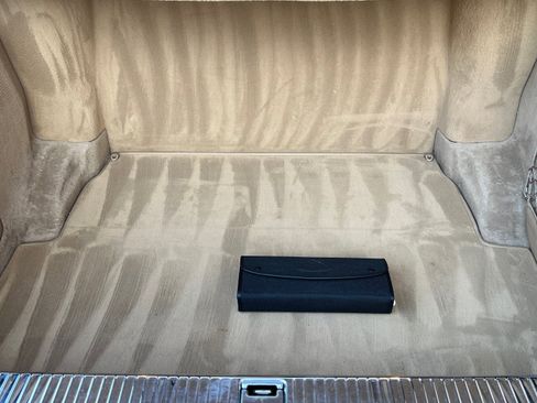 Used 2004 Maybach 57 image 13