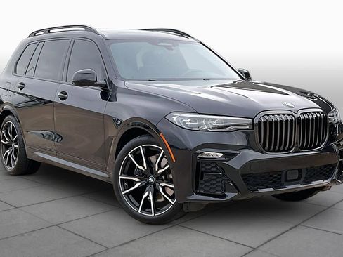 Used 2022 BMW X7 xDrive40i w/ M Sport Package image 4