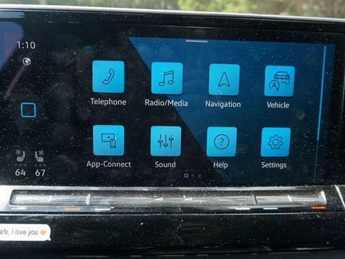 Used 2024 Volkswagen Atlas SE FWD image 11