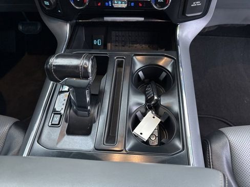 Used 2023 Ford F150 Lariat w/ Trailer Tow Package image 11