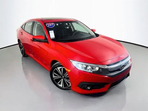 Used 2017 Honda Civic EX-T image 2