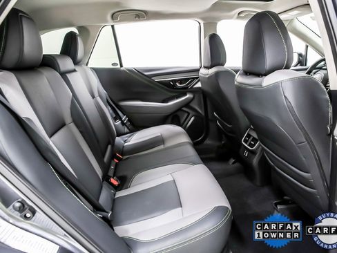 Used 2025 Subaru Outback Onyx Edition image 34