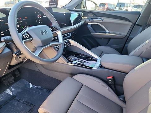 New 2025 Audi Q5 Premium Plus image 22