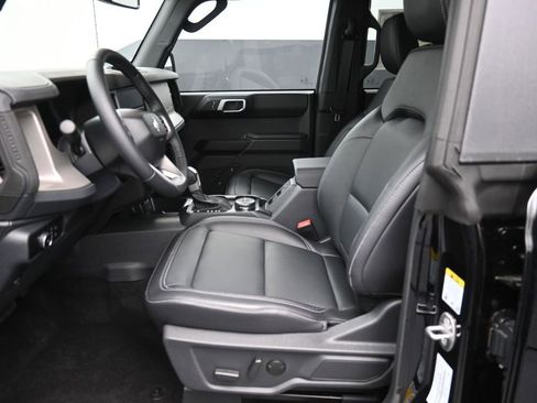 New 2026 Ford Bronco Outer Banks AWD/4WD image 21