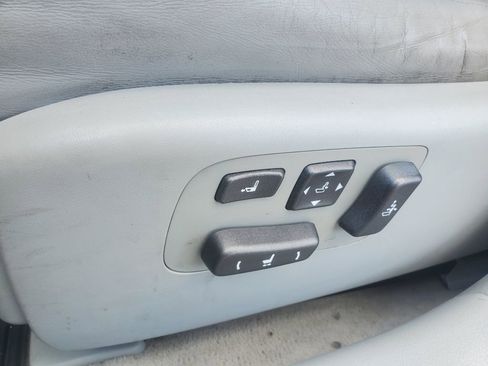 Used 2008 Lexus LS 460 Base image 16