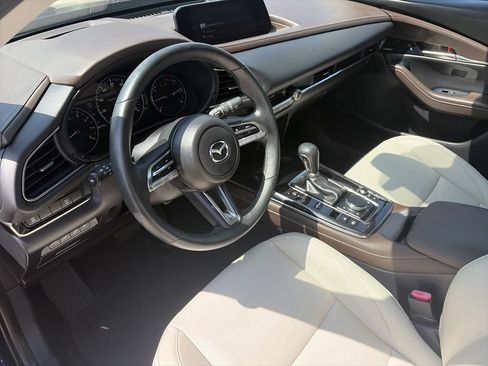 Used 2021 MAZDA CX-30 FWD 2.5 S w/ Premium Package image 10