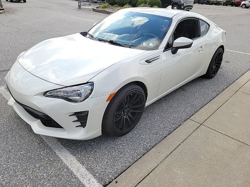 Used 2019 Subaru BRZ Premium RWD image 1