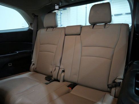 Used 2022 Honda Pilot Touring image 25