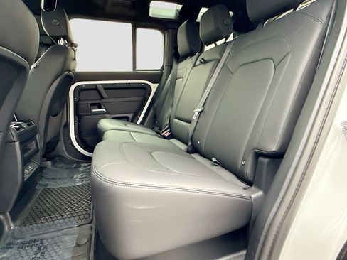 New 2026 Land Rover Defender 110 X-Dynamic SE AWD/4WD image 21