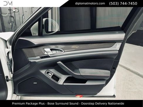 Used 2015 Porsche Panamera GTS AWD/4WD image 28