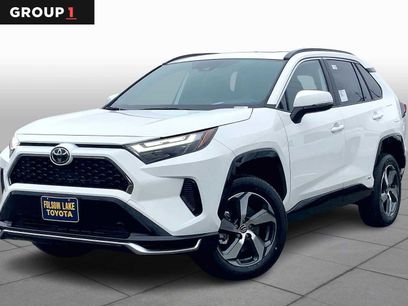 New 2025 Toyota RAV4 SE