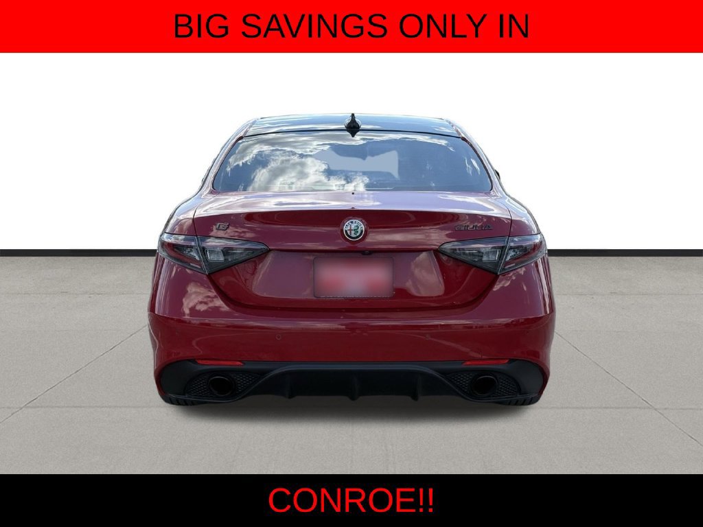 Used 2024 Alfa Romeo Giulia Veloce RWD image 6