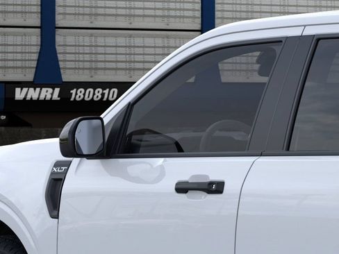 New 2026 Ford Maverick XLT w/ XLT Luxury Package FWD image 21