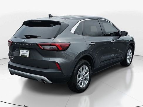 Used 2023 Ford Escape Active w/ Cold Weather Package FWD image 3