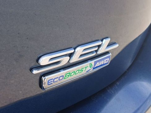 Used 2017 Ford Edge SEL w/ Equipment Group 201A AWD/4WD image 28