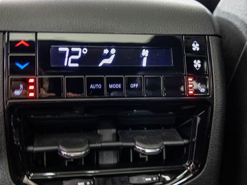 New 2026 Jeep Grand Cherokee L Limited AWD/4WD image 39