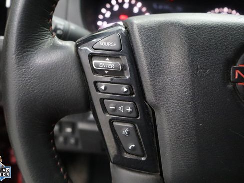 Used 2025 Nissan Frontier PRO-4X w/ Pro Convenience Package AWD/4WD image 13